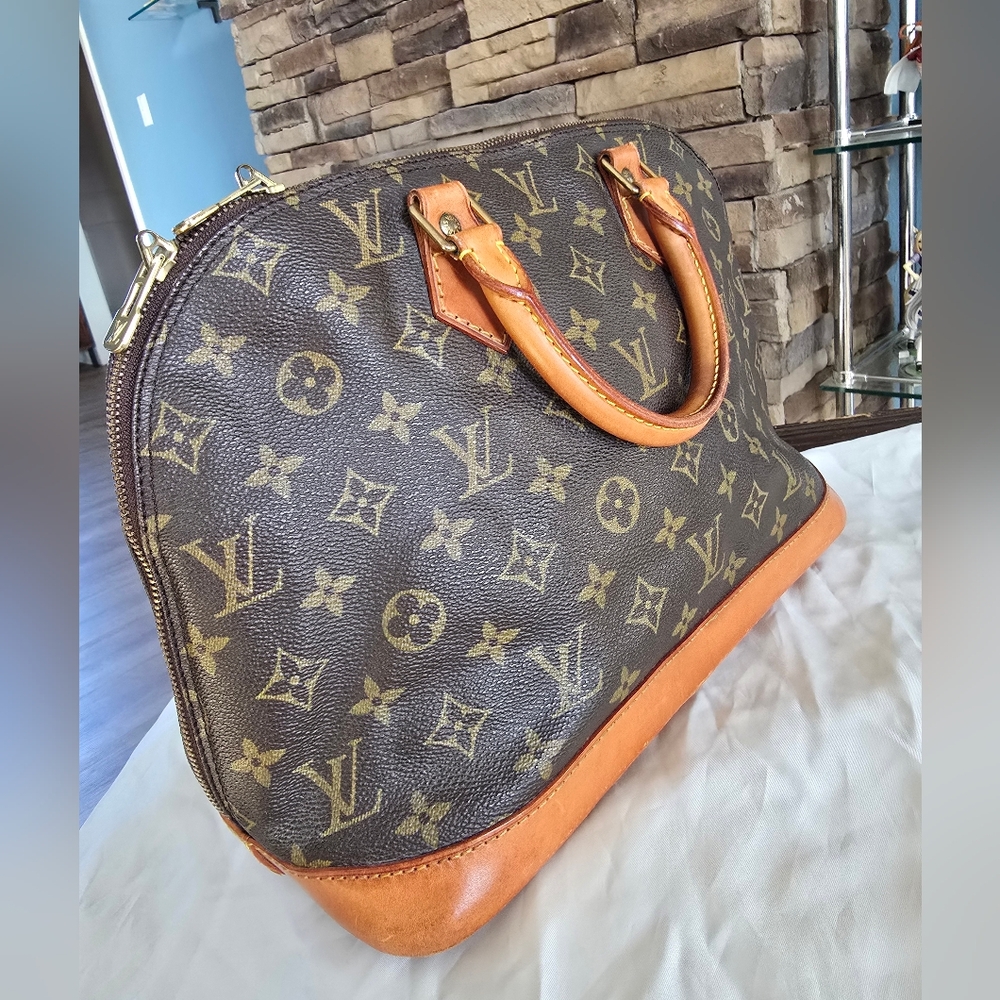 Authentic Louis Vuitton Monogram Alma Satchel Bag